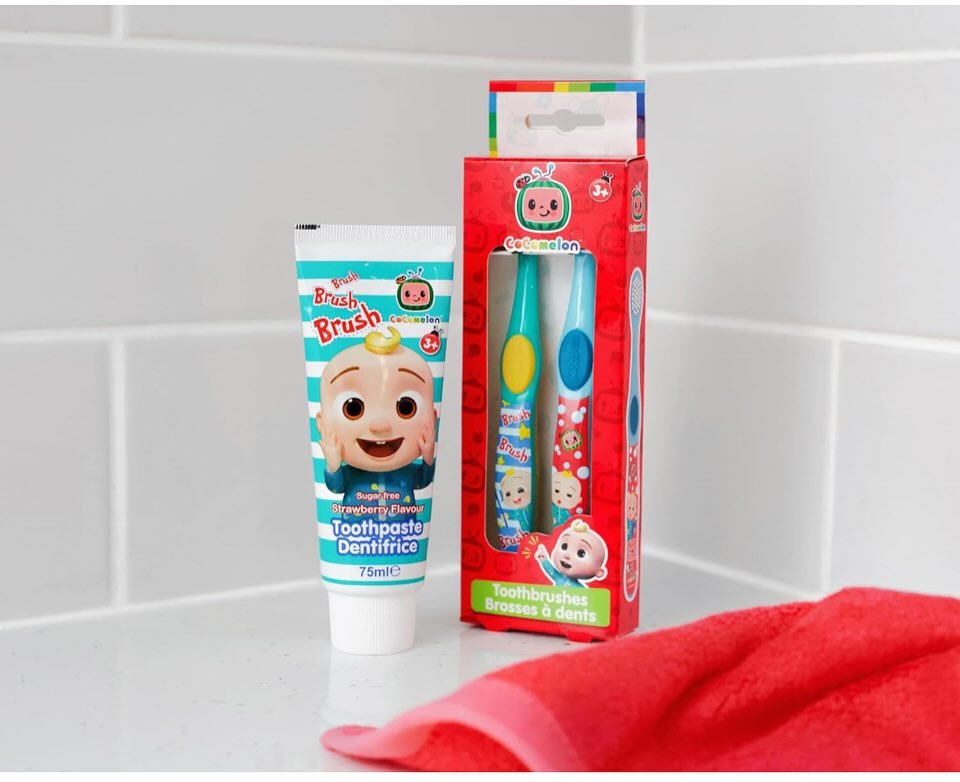 CoComelon Twin Toothbrush + CoComelon Strawberry Toothpaste. 3yrs plus.